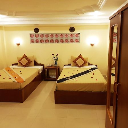Fancy Guesthouse Phnom Penh Bagian luar foto