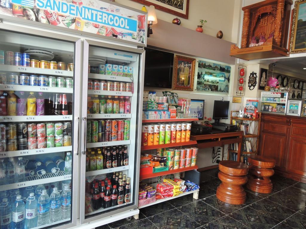 Fancy Guesthouse Phnom Penh Bagian luar foto