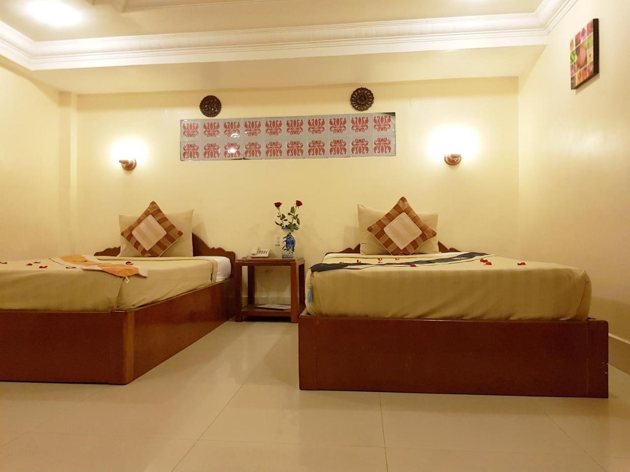 Fancy Guesthouse Phnom Penh Bagian luar foto