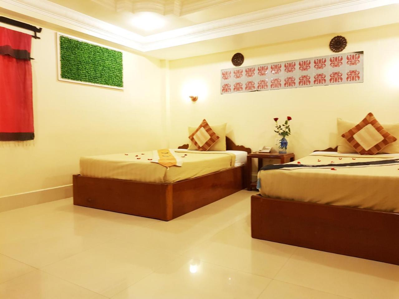 Fancy Guesthouse Phnom Penh Bagian luar foto