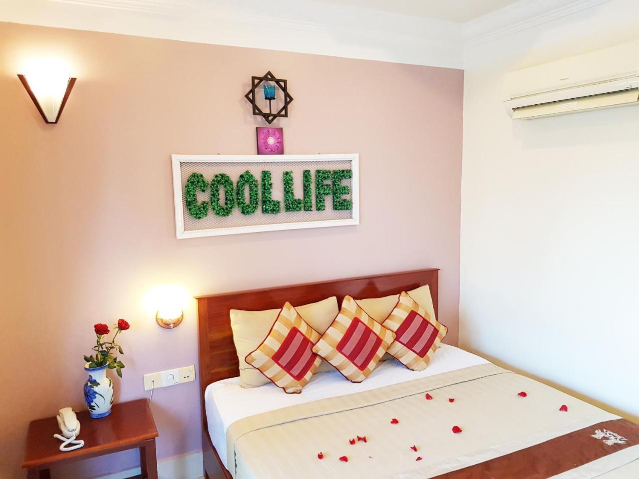 Fancy Guesthouse Phnom Penh Bagian luar foto