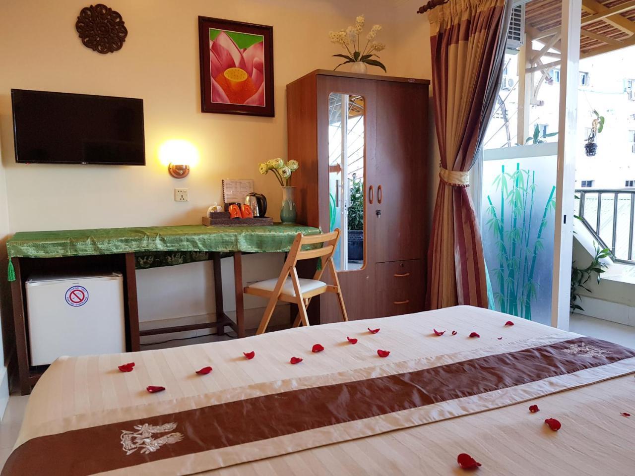 Fancy Guesthouse Phnom Penh Bagian luar foto