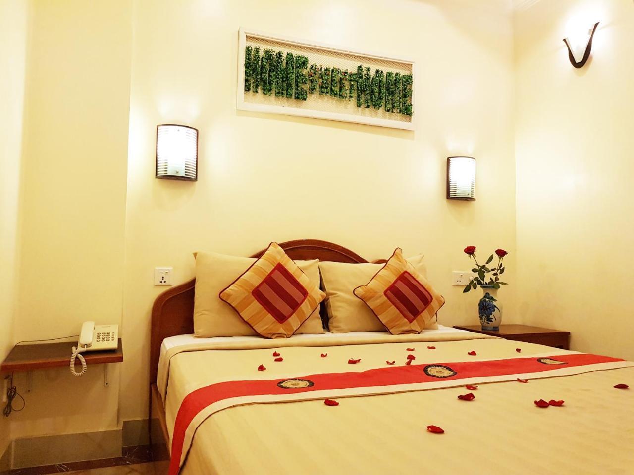 Fancy Guesthouse Phnom Penh Bagian luar foto
