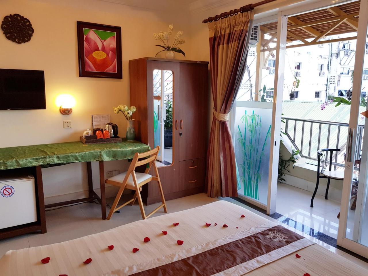 Fancy Guesthouse Phnom Penh Bagian luar foto