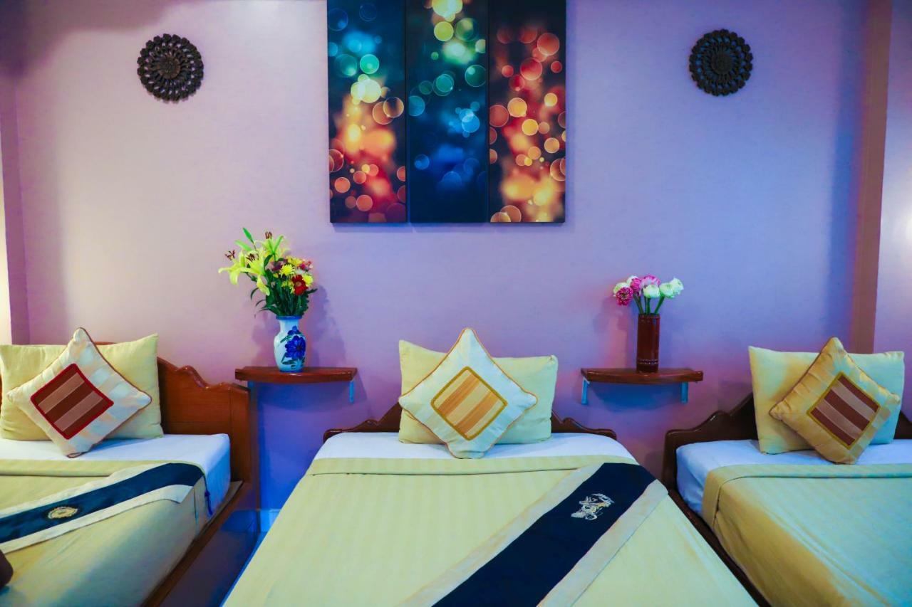Fancy Guesthouse Phnom Penh Bagian luar foto
